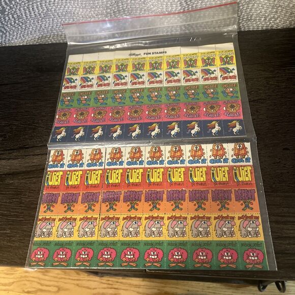 Kellogg's 1980 Fun Stamps Scrapbook Cereal (100 Stamps) Open Full Sheet - Picture 1 of 4
